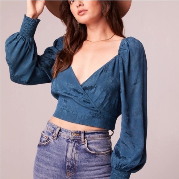 Band of the free teal blue floral long sleeve v neck crop top - Picture 1 of 4